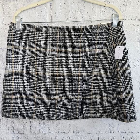 American Eagle NWT Gray And Brown Plaid Hi-Rise Mini Skirt 10 - Picture 2 of 16